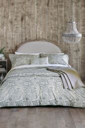Morris & Co 'Wandle' Cotton Duvet Cover Set in Grey - Size: King - thumbnail 1