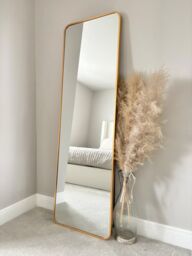 Downton Interiors Stunning Gold Rectangular Metal Frame Wall or Floor Standing Dressing Mirror 145cm x 45cm - Soho Collection - Size: XL - thumbnail 3