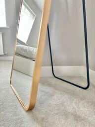 Downton Interiors Stunning Gold Rectangular Metal Frame Wall or Floor Standing Dressing Mirror 145cm x 45cm - Soho Collection - Size: XL - thumbnail 5