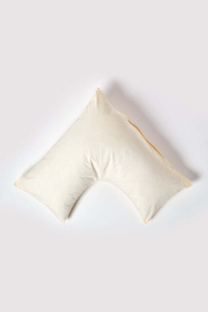 Homescapes Egyptian Cotton V Shaped Pillowcase 200 TC in Cream - image 1