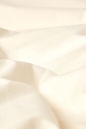 Homescapes Egyptian Cotton V Shaped Pillowcase 200 TC in Cream - thumbnail 3