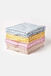 Homescapes Cotton Gingham Check Floor Cushion in Blue - Size: 40 cm x 40 cm - thumbnail 6