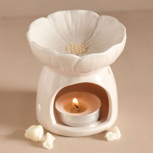 Lisa Angel Women's Pink Blossom Ceramic Wax Melt Burner in Light Pink - image 1