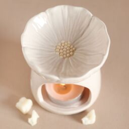 Lisa Angel Women's Pink Blossom Ceramic Wax Melt Burner in Light Pink - thumbnail 2