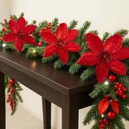 Marco Paul 9ft Pre Lit Christmas Garland With Lights Luxury Red Magnolia in Green - Size: 270 cm x 35 cm - thumbnail 8
