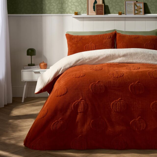 OHS Pumpkin Tufted Teddy Fleece Super Soft Duvet Set with Pillowcase in Burnt Orange - Size: Double - image 1