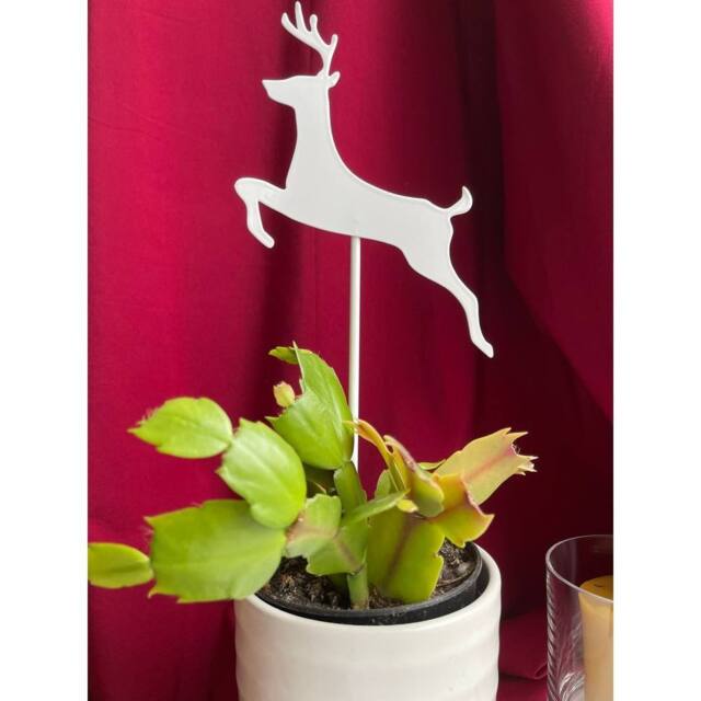 Poppyforge Leaping Deer Pot Stake (Pack of 3) - Bare Metal/Ready to Rust - H25 cm in White - image 1