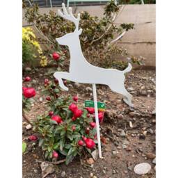 Poppyforge Leaping Deer Pot Stake (Pack of 3) - Bare Metal/Ready to Rust - H25 cm in White - thumbnail 3