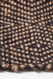 Homescapes Hand Woven Geometric Jute Rug in Black - Size: 120 cm x 180 cm - thumbnail 4