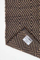Homescapes Hand Woven Geometric Jute Rug in Black - Size: 120 cm x 180 cm - thumbnail 5