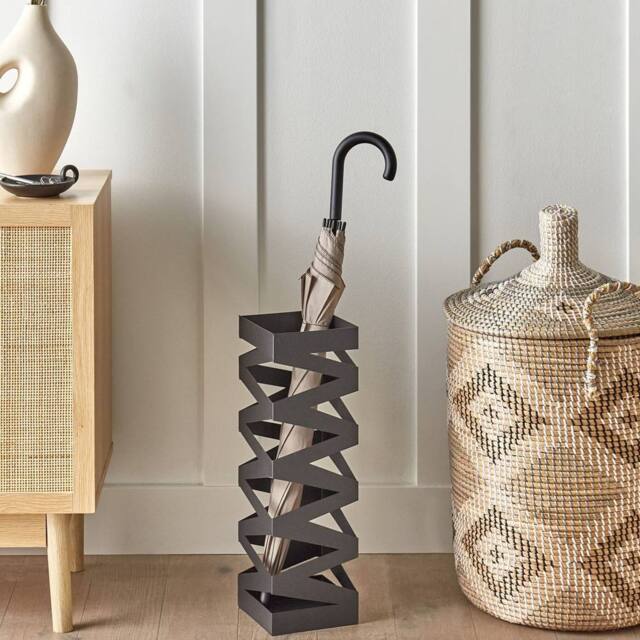 Wyld and Coco Black Zigzag Metal Umbrella Stand - image 1