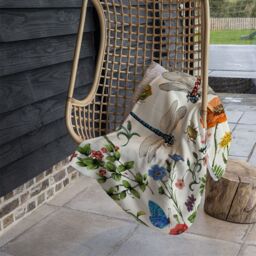 Benjamin Tate Design Flowers & Insects Blanket in Natural - Size: 120 cm x 150 cm - thumbnail 4