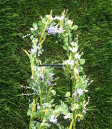 St Helens Standing Garden Obelisk 2M in Black - thumbnail 2