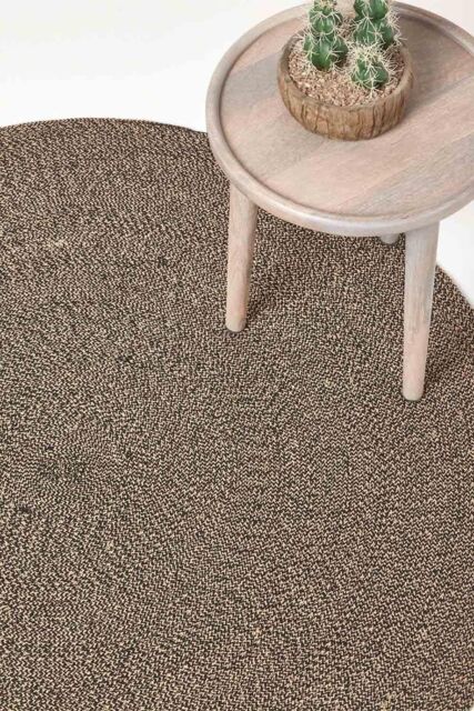 Homescapes Melange Braided Round Rug in Natural - Size: 150 cm diameter - image 1