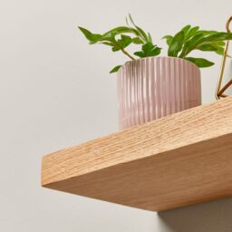 Off the Grain Solid Oak Floating Shelf - Wooden Single Wall-Mounted Shelf - 15cm Depth in Light Oak - Size: 60 cm x 15 cm - thumbnail 4