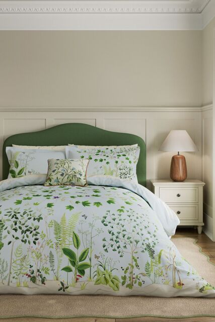 Sanderson 'Sycamore & Oak' Cotton Sateen Duvet Cover Set in Blue - Size: Double - image 1