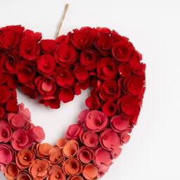 Scottish Everlastings Ltd 34cm Red Ombre Rose Wood Shave Heart Wreath - thumbnail 2