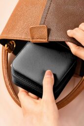 SHEONLY Women's Portable PU Leather Jewellery Box in Black - thumbnail 4