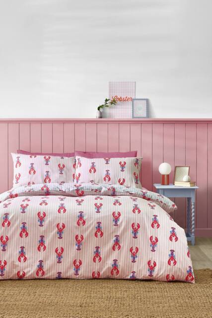 Sassy B 'Lobster Stripe' Reversible Duvet Cover Set in Pink - Size: Double - image 1