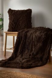 Catherine Lansfield 'Cuddly' Faux Fur Cushion in Chocolate - Size: 45 cm x 45 cm - thumbnail 2