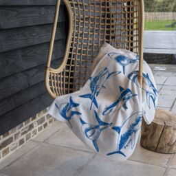 Benjamin Tate Design Graphical set of blue sharks isolated on white background Designer Blanket in Natural - Size: 120 cm x 150 cm - thumbnail 3