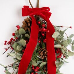 Scottish Everlastings Ltd 55cm Red Berry & Eucalyptus Teardrop Wreath (Swag) - thumbnail 3