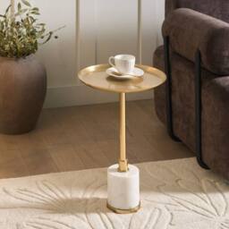 Wyld and Coco Aster Side Table - White Marble Base with Gold-Toned Tray 36 cm in Gold