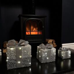 Samuel Alexander Set of 3 Battery Operated Silver Sparkly Christmas Gift Boxes with LEDs - thumbnail 4