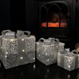 Samuel Alexander Set of 3 Battery Operated Silver Sparkly Christmas Gift Boxes with LEDs - thumbnail 2