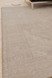 Kukoon Beige Vintage Soft Washable & Liquid Repellent Living Room Area Rug in Pale Grey - Size: 160 cm x 230 cm - thumbnail 1