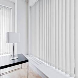 Blinds Outlet Dimout Vertical Blinds in White - Size: 150 cm width x 140 cm drop