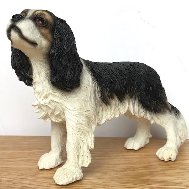 Animal Crackers Tricolour King Charles Spaniel Figurine by Leonardo, Gift Boxed - image 1