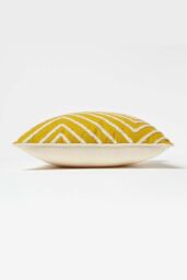 Homescapes Mustard Yellow Tufted Cotton Cushion - Size: 45 cm x 45 cm - thumbnail 4