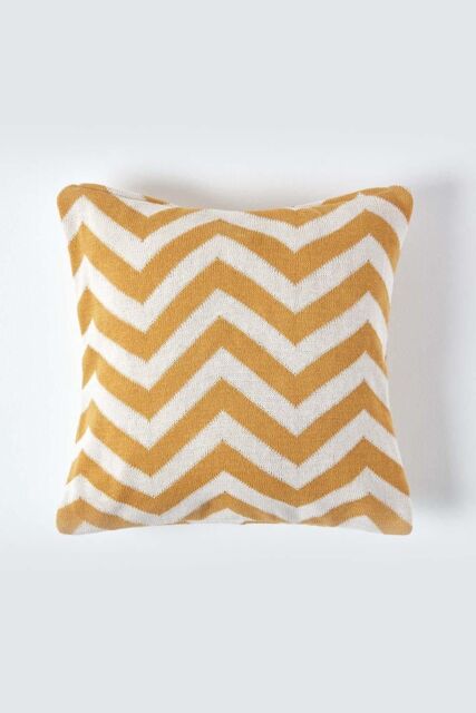 Homescapes Geometric Cotton Knitted Cushion Cover in Mustard - Size: 45 cm x 45 cm - image 1