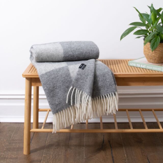Native Natural Checkerboard Grey Wool Blanket - Size: Large - image 1