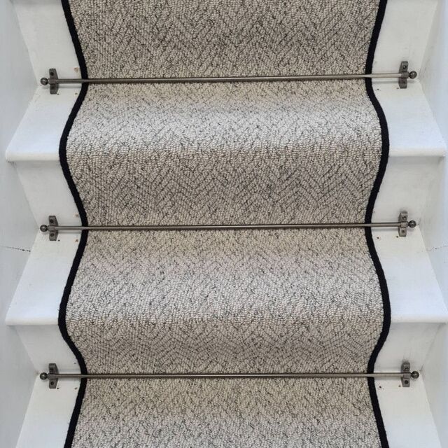 RainbowHome Herringbone Mirage Grey Stair Runner With 100% Pure Wool Edge in Light Grey - Size: 15 cm x 20 cm - image 1