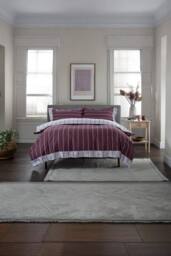 The Lyndon Company Next Level 100% Duvet Cover Set with Cuff Detailing in Burgundy - Size: Double - thumbnail 1