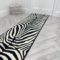 runrug Zebra Print Long Hallway Carpet Runner in White - Size: 70 cm x 360 cm - thumbnail 4