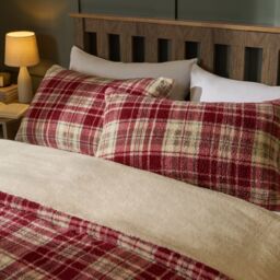 OHS Teddy Fleece Duvet Cover Set Pillowcase Bedding Check in Red - Size: Double - thumbnail 2