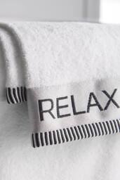 Catherine Lansfield 'Relax & Unwind' Towel in White - thumbnail 2