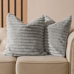 OHS 2 x Faux Fur Thick Rib Filled Cushion Covers in Light Grey - Size: 45 cm x 45 cm - thumbnail 2