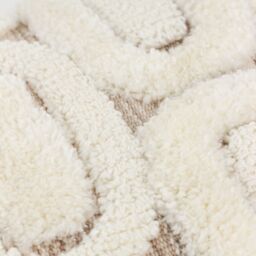 HOEM Fosse Abstract Dyed Yarn Cushion in Cream - Size: 30 cm x 50 cm - thumbnail 4