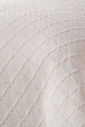 Homescapes Cotton Contemporary Diamond Pattern Bedspread in Cream - Size: King - thumbnail 3