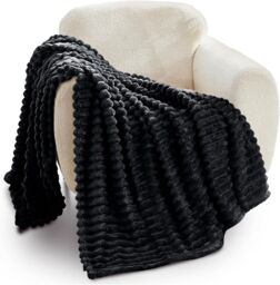 GAVENO CAVAILIA Osum Ribbed Throw in Black - Size: 200 cm x 240 cm - thumbnail 2