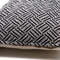 KDMD Classic Cushion Cover - Criss-Cross Black - 40x40cm - Size: 40x40 cm - thumbnail 2