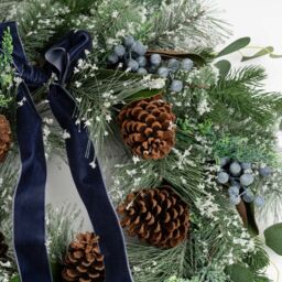 Scottish Everlastings Ltd 60cm Wreath With Navy Velvet Bow - thumbnail 3
