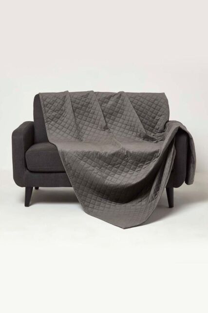 Homescapes Diamond Quilted Velvet Throw in Grey - Size: 150 cm x 200 cm - image 1