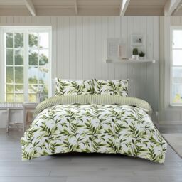 Snug City Duvet Cover & Pillowcase Set Reversible Leaf & Stripe Design Polycotton Bed Linen in Green - Size: Single