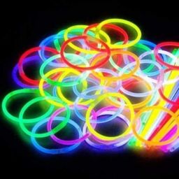 Shatchi 400 Glowsticks in Mixed Colors & 200 Bracelet Connectors - Add Vibrancy to Your Events - thumbnail 4