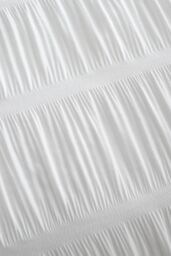 Catherine Lansfield Seersucker Duvet Cover & Pillowcase Set in White - Size: Single - thumbnail 4